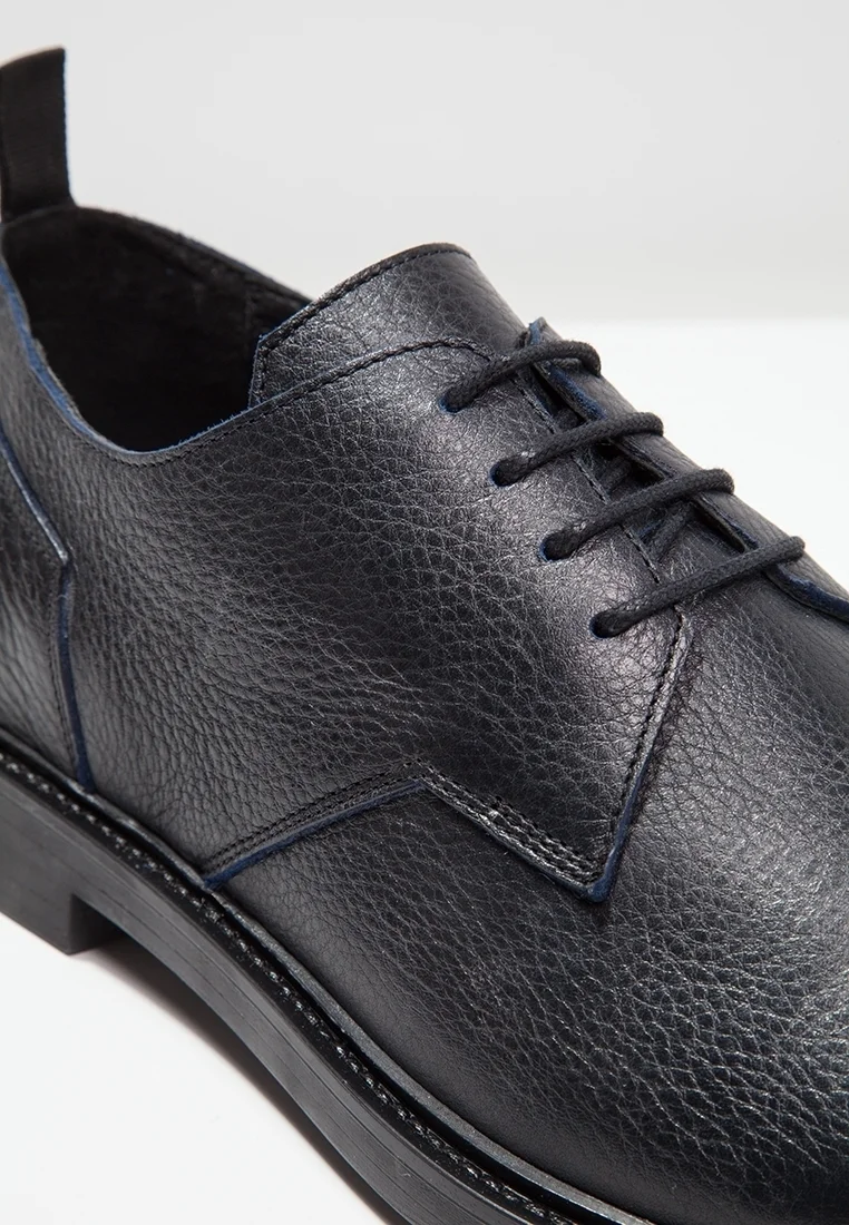Zapatos con cordones elegantes Zign
