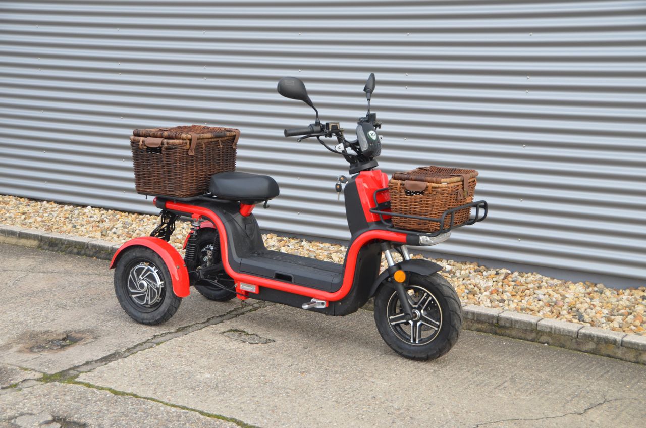 ARI Motors ARI 145 Elektroroller Lastenmoped E-Roller inkl. Speditionskosten & vor Ort Einweisung