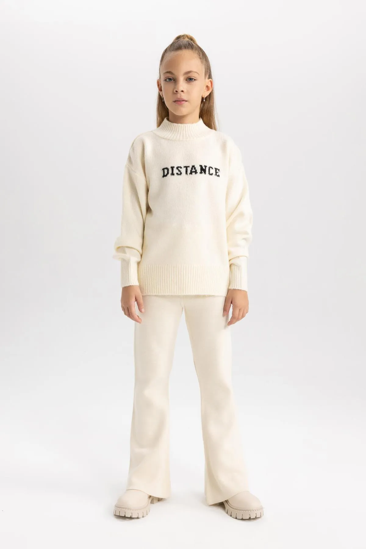 DeFacto  Bedruckter Mädchenpullover mit Rundhalsausschnitt A6011a823au