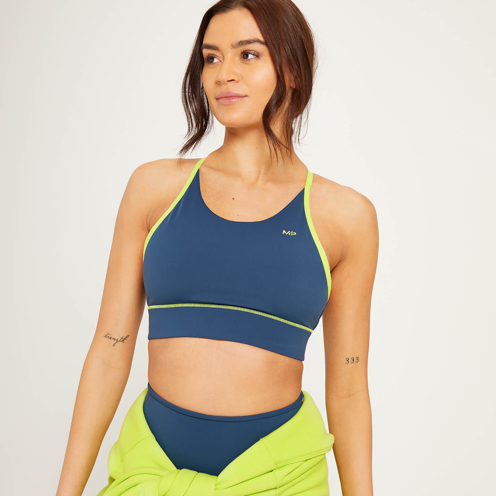 Brassière de sport réversible MP Adapt pour femmes – Bleu poudré/Citron vert fluo