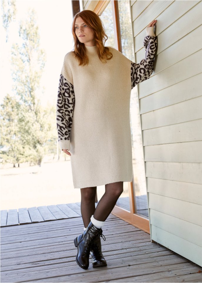 Oversized Strickkleid mit Leomuster