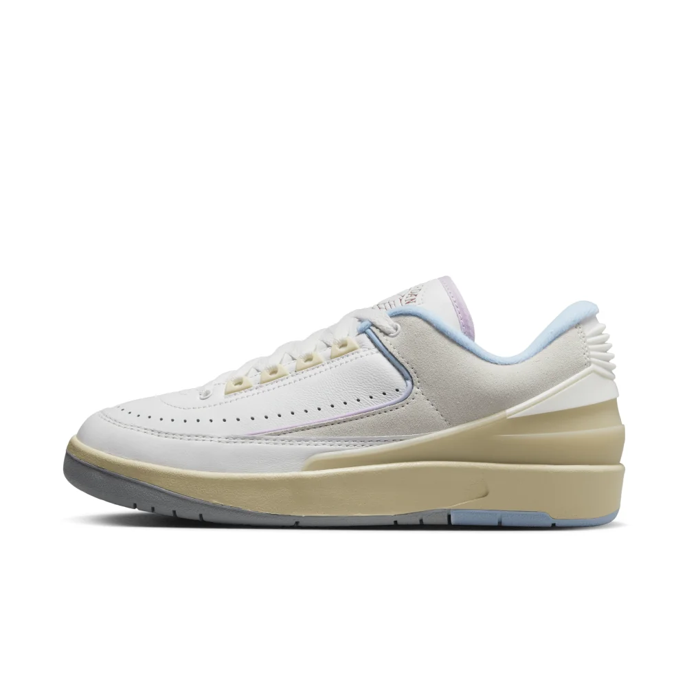 NIKE JORDAN Air 2 Low WMNS Retro DX4401-146 / weiss