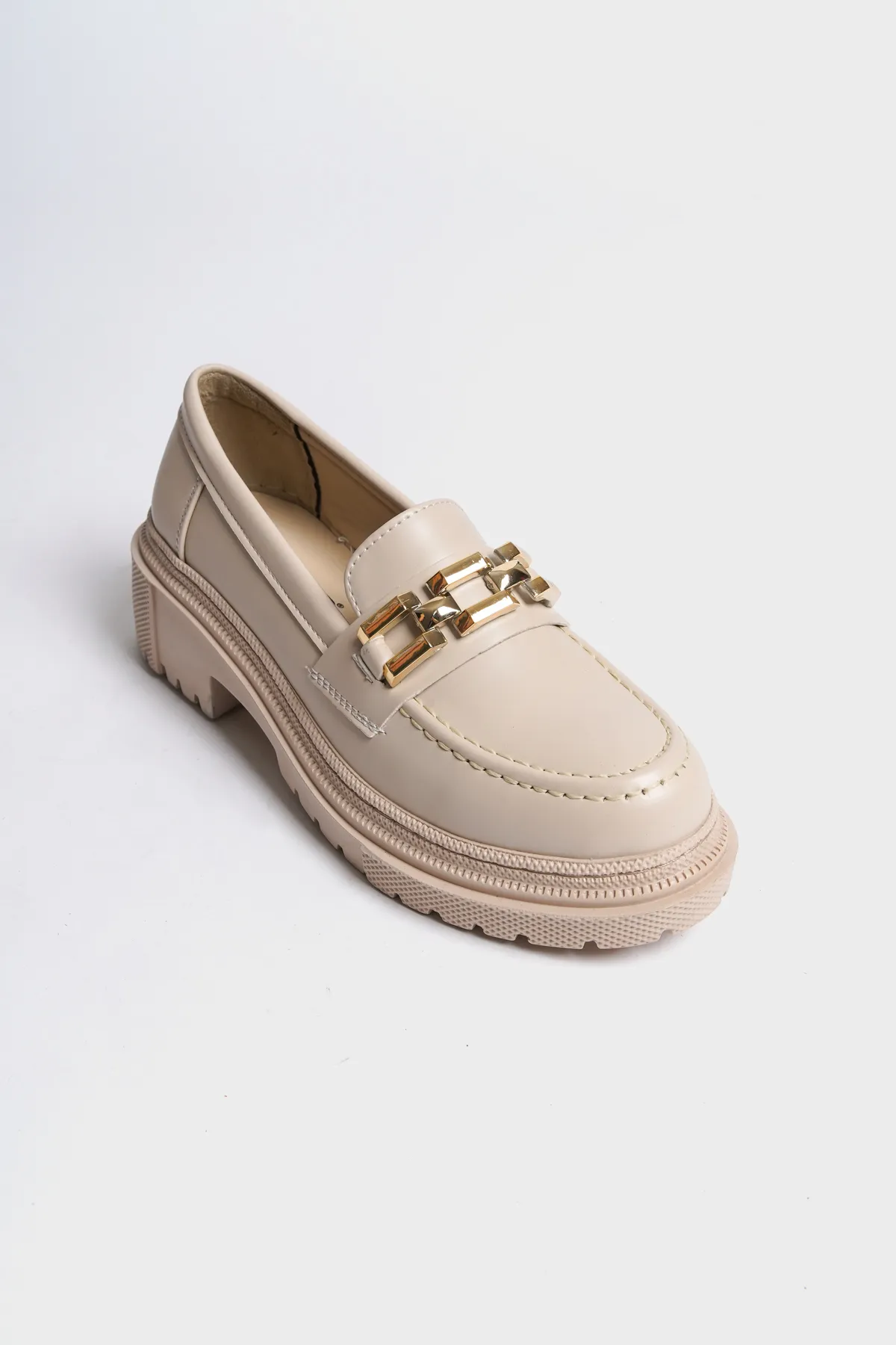 Capone Outfitters  Damen-Loafer mit goldfarbener Schnalle