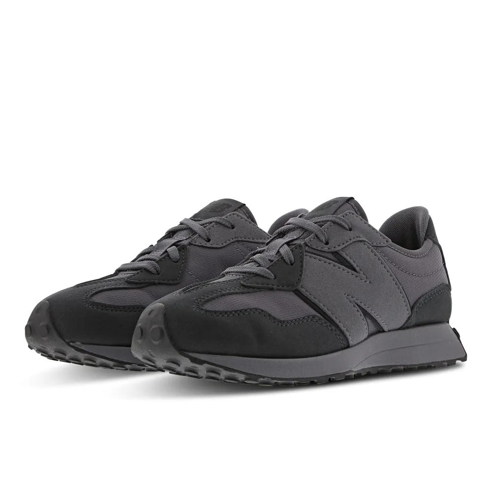 New Balance 327 GS327BMP / schwarz