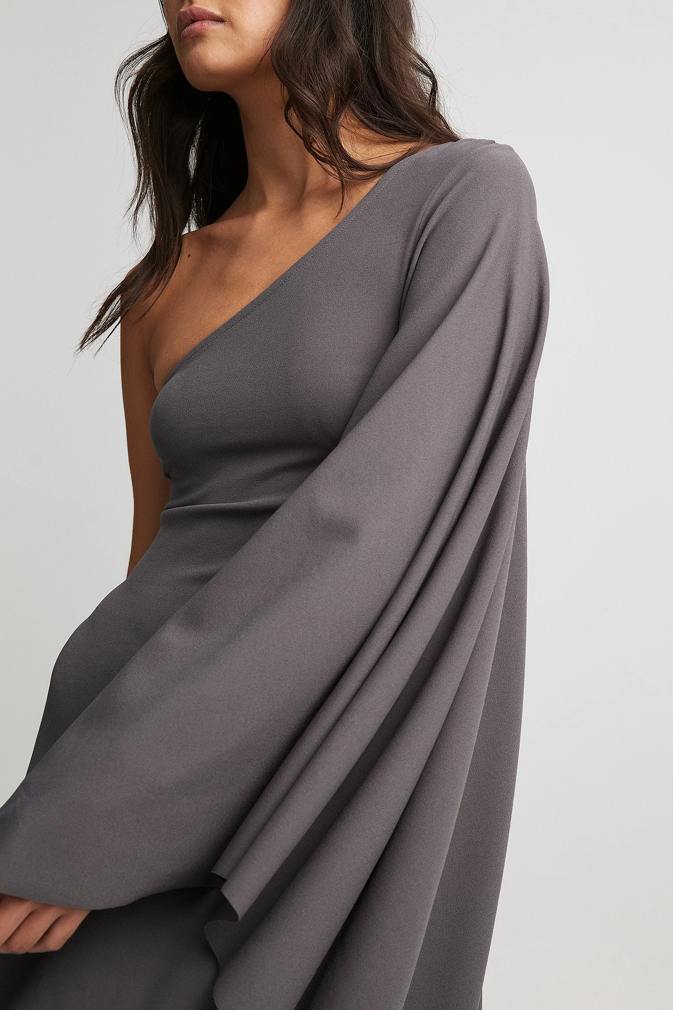 Maxikleid mit weiten Ärmeln