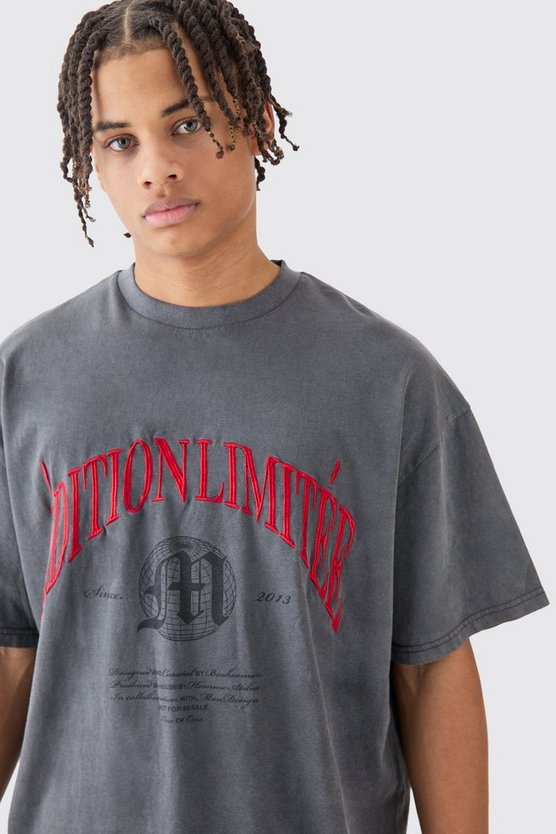 Kastiges Oversize T-Shirt mit Acid-Waschung und Edition-Stickerei