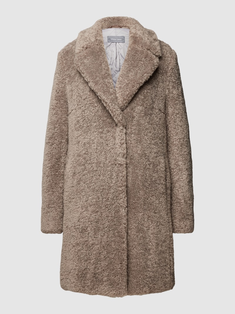 Mantel aus Teddyfell in taupe