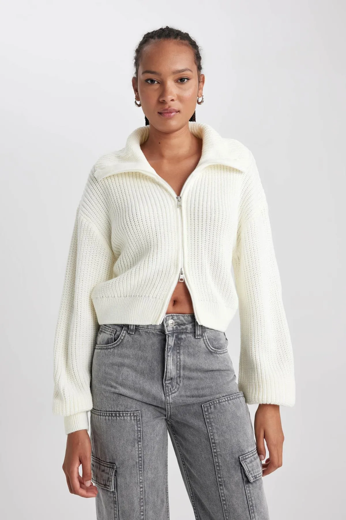 DeFacto  Slim-Fit-Strickjacke mit Polokragen und Reißverschluss