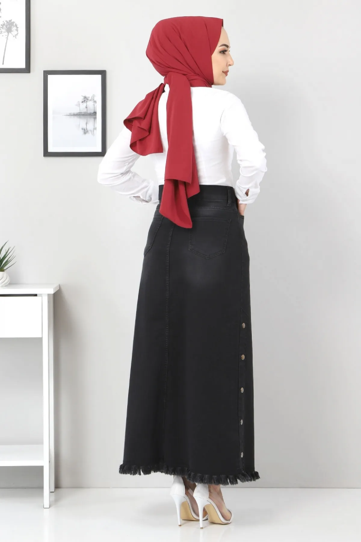 Tesettür Dünyası  Jeansrock mit ausgestellten Seiten Tsd22019 Schwarz