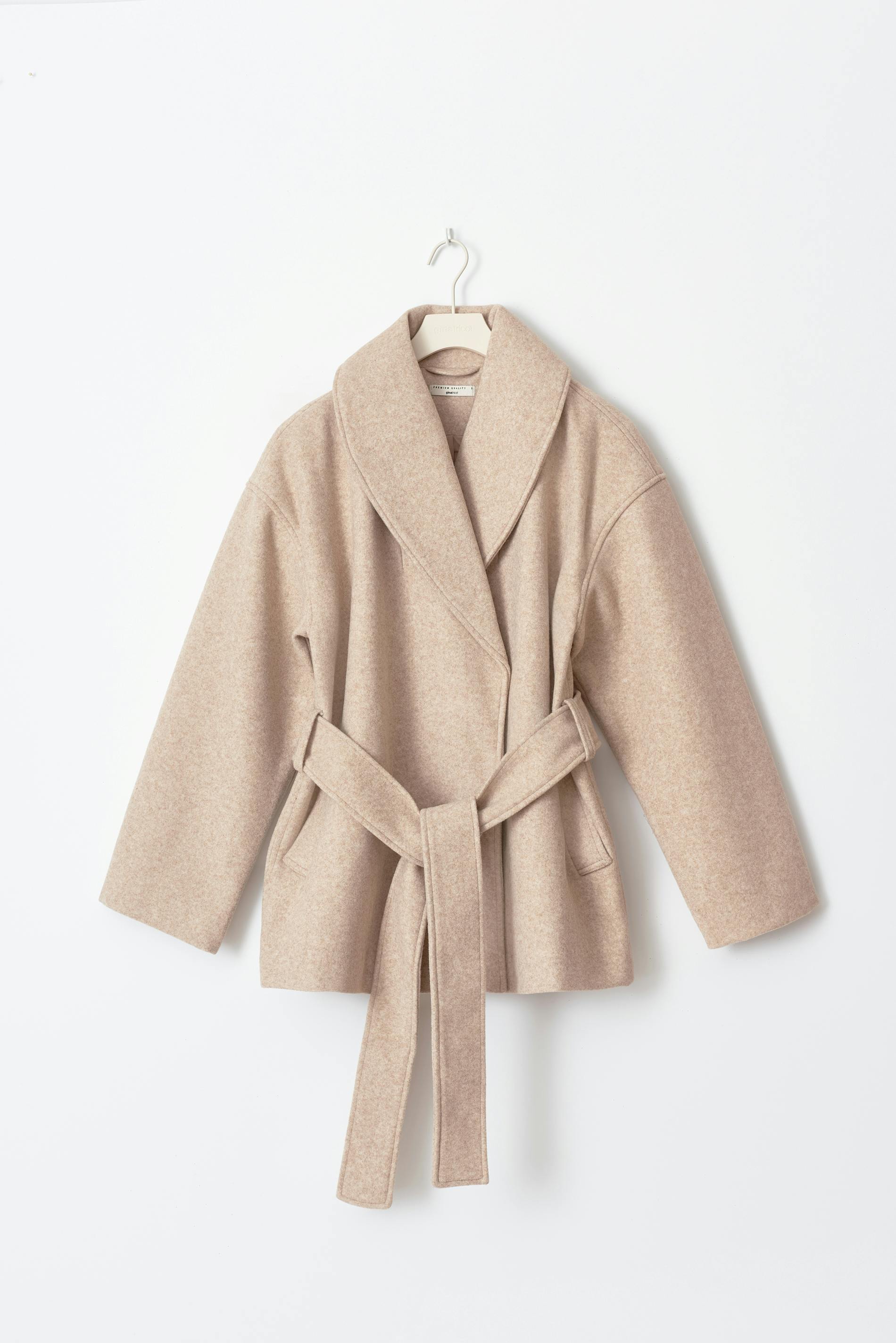 Shawl collar short coat