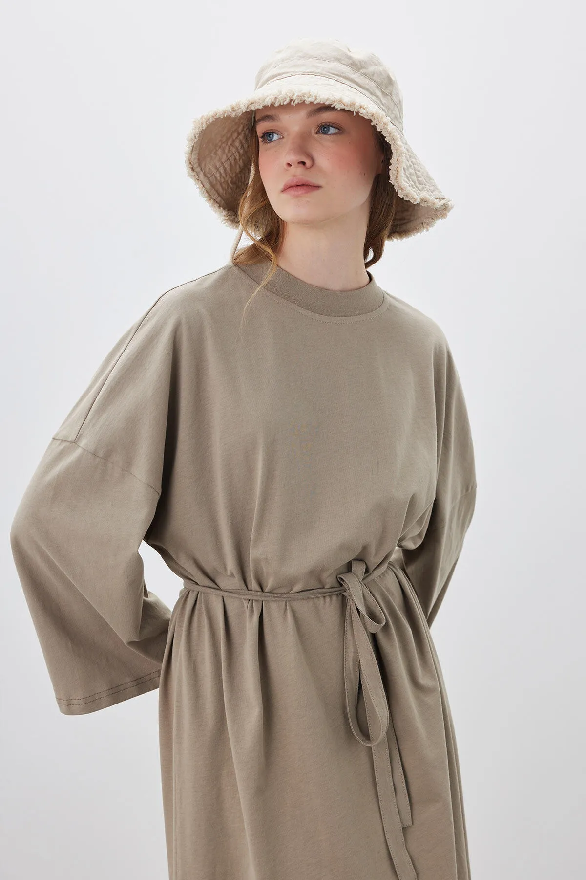 Manuka  Übergroßes langes bequemes Kleid Nerz