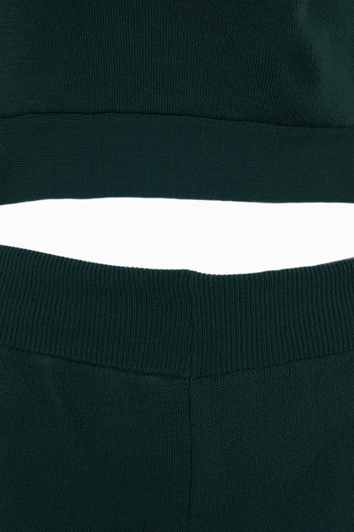 Trendyol Collection  Smaragdgrünes Strickoberteil- und -unterteil-Set mit Krawatte und Hose TWOAW21AU0093
