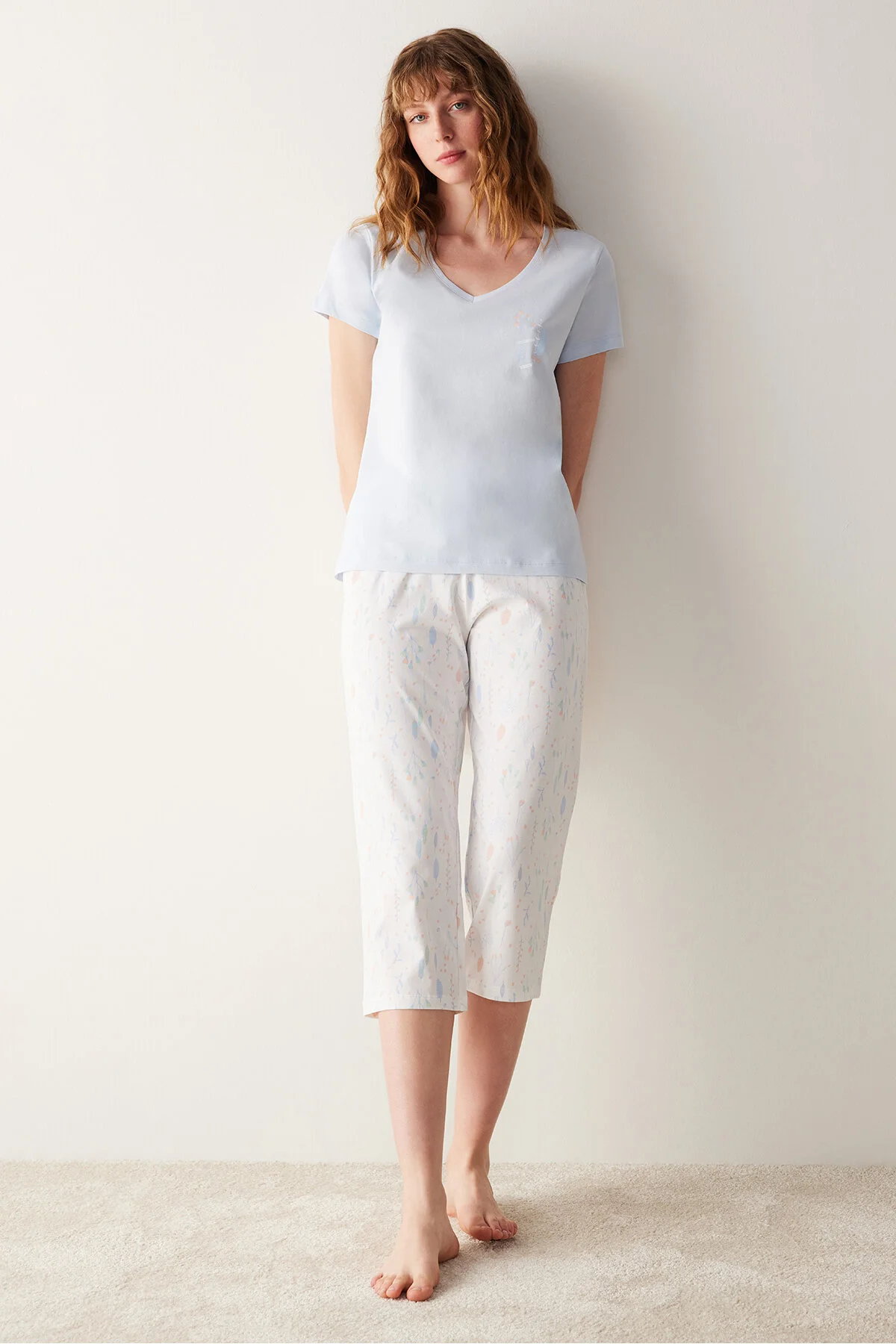 Penti  Hellblaues Capri-Pyjama-Set für den Frühling