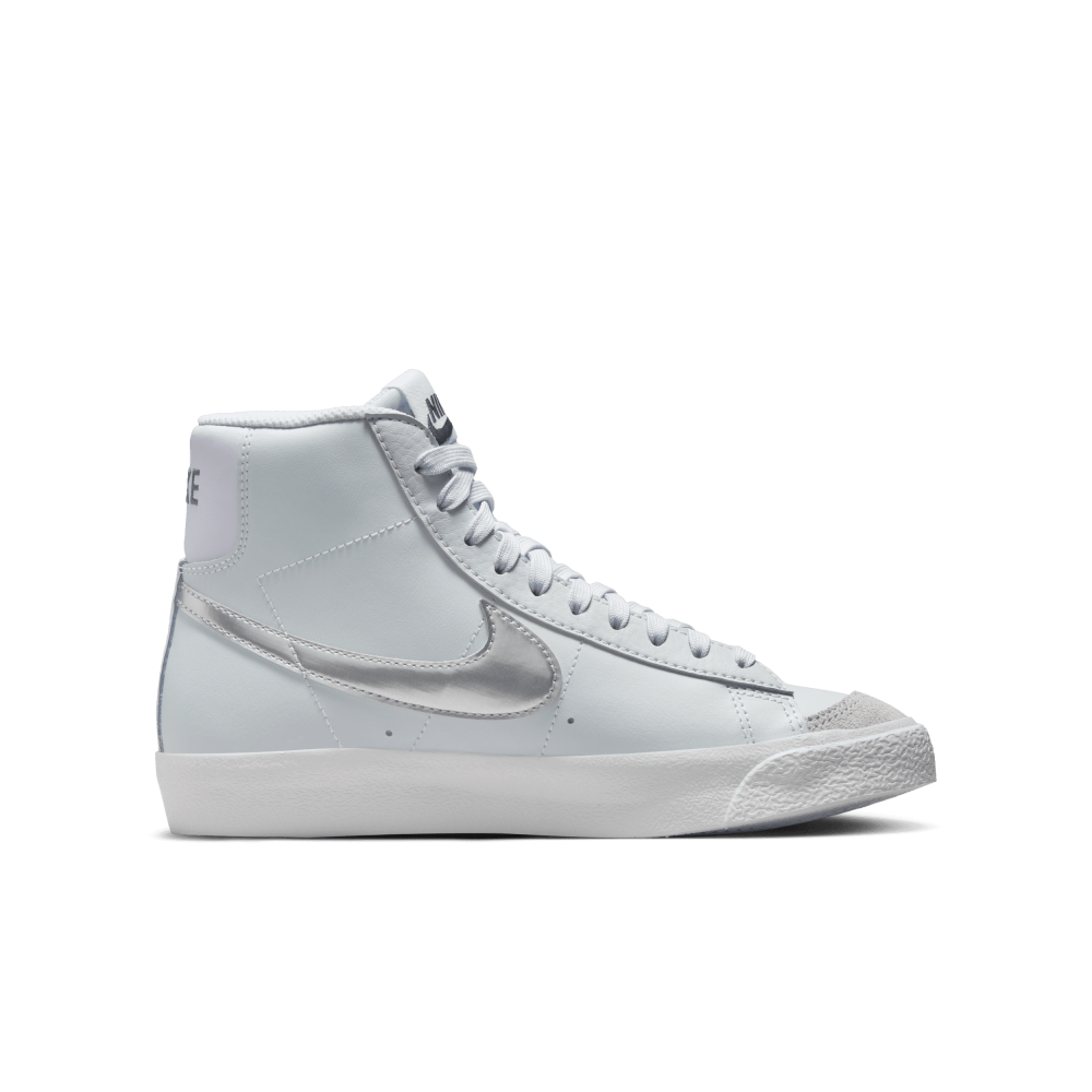 Nike Blazer Mid 77 GS DA4086-010 / grau