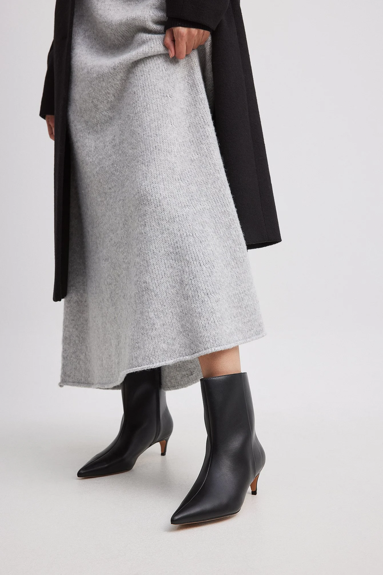 Stiefeletten mit Kitten-Heel-Absatz