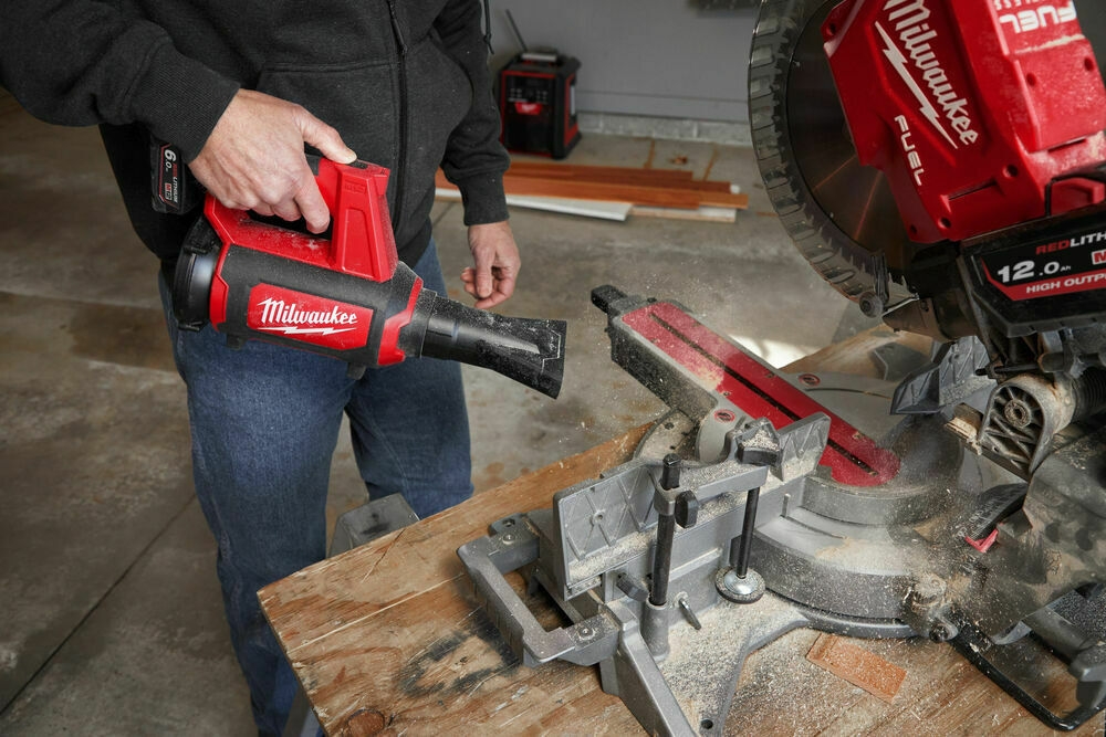 Milwaukee 4933472214 M12 BBL-0 AccuBlazer 12V (batterie e caricabatterie esclusi)
