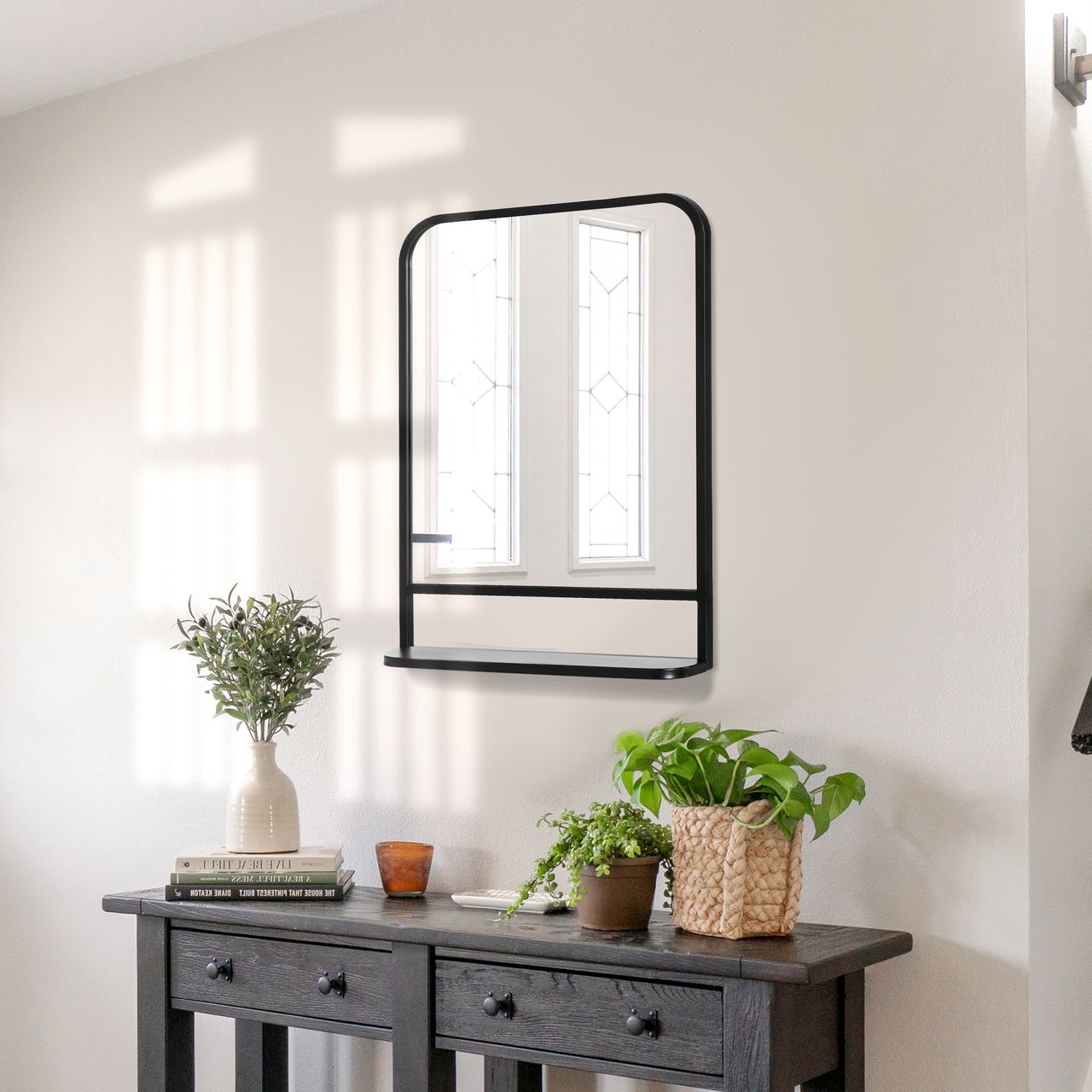 HOMCOM Wandspiegel 70 x 50cm Wohnzimmerspiegel Hängespiegel Dekospiegel Rechteck mit Ablagefläche für Eingangsbereich Schlafzimmer Modern Elegant Schwarz