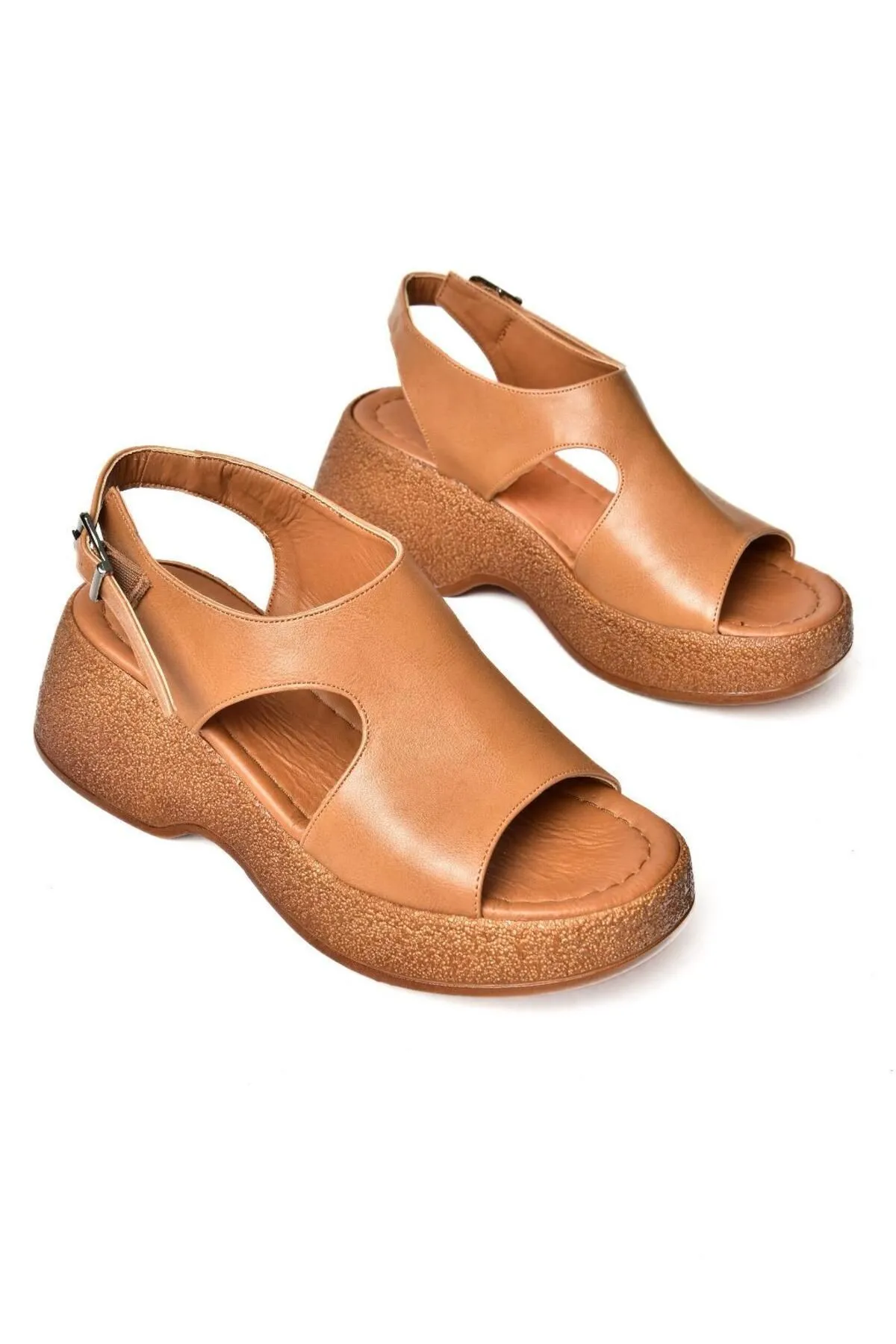 Fox Shoes  S996945009 Hellbraune Sandalen mit hoher Sohle für Damen