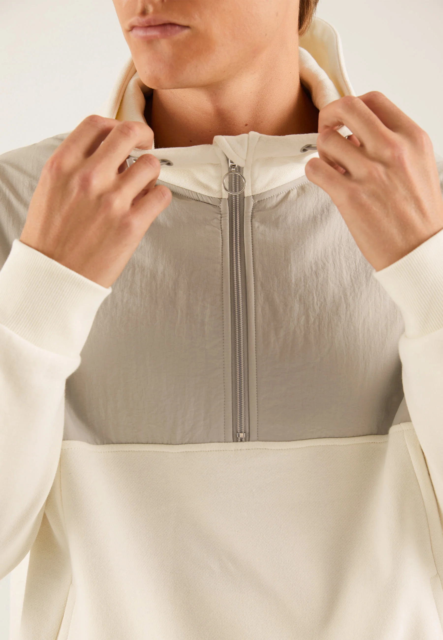 Sudadera Pier One -blanco roto