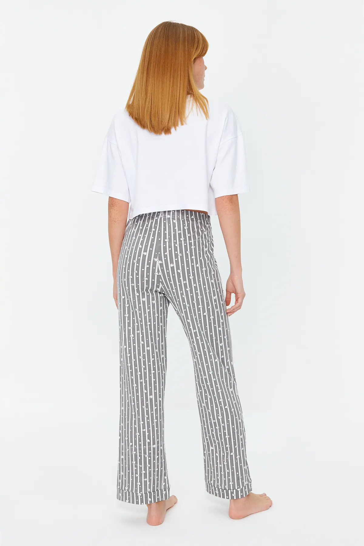Trendyol Collection  Gestreifte gestrickte Pyjamahose aus anthrazitfarbener Baumwolle THMSS23PJ00002