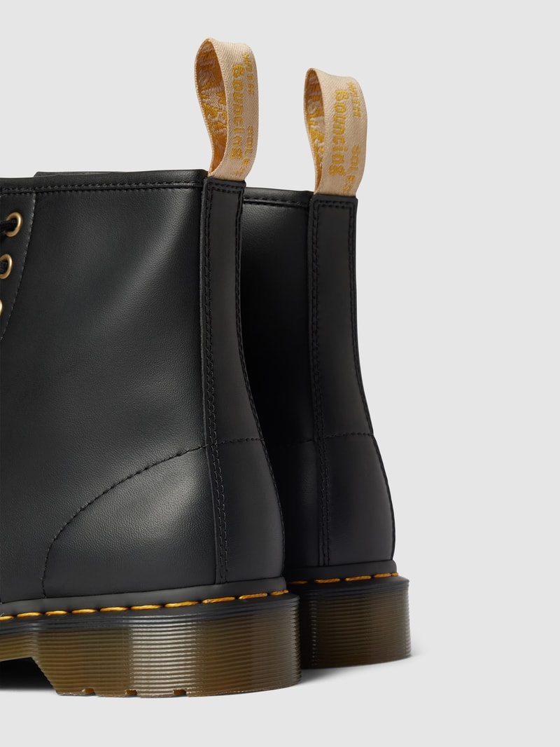 Schnürboots in Leder-Optik in schwarz