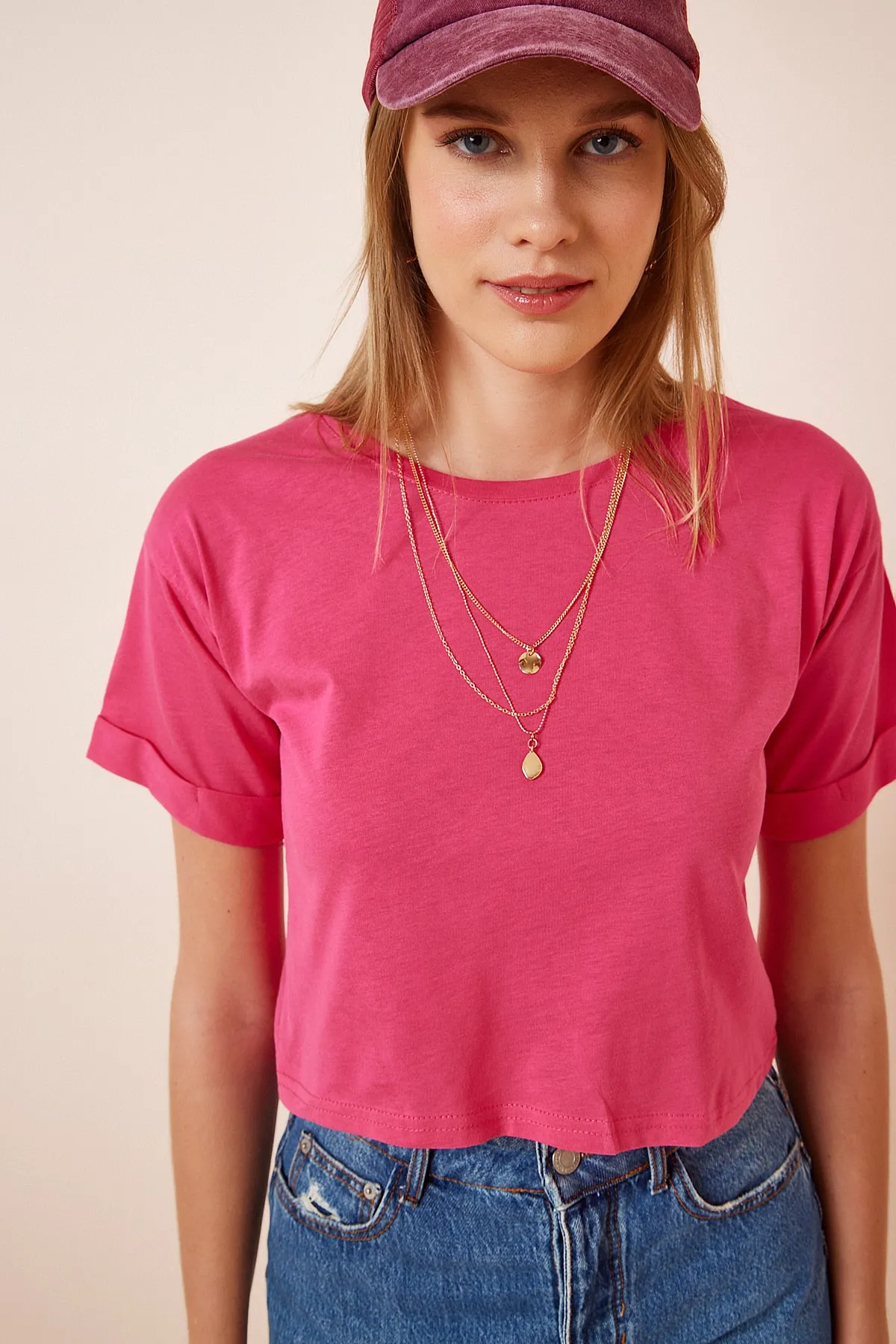 Happiness İstanbul  Rosa Crop-Strick-T-Shirt für Damen ZV00257