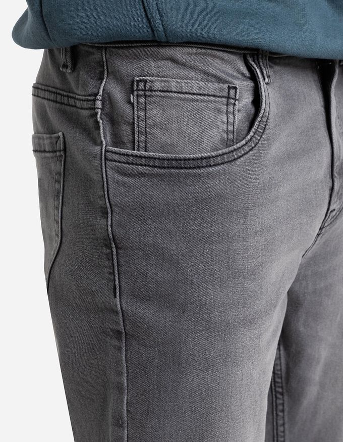 Basic Jeans - Slim Fit