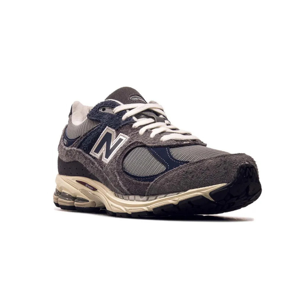 New Balance 2002R M2002REL / grau