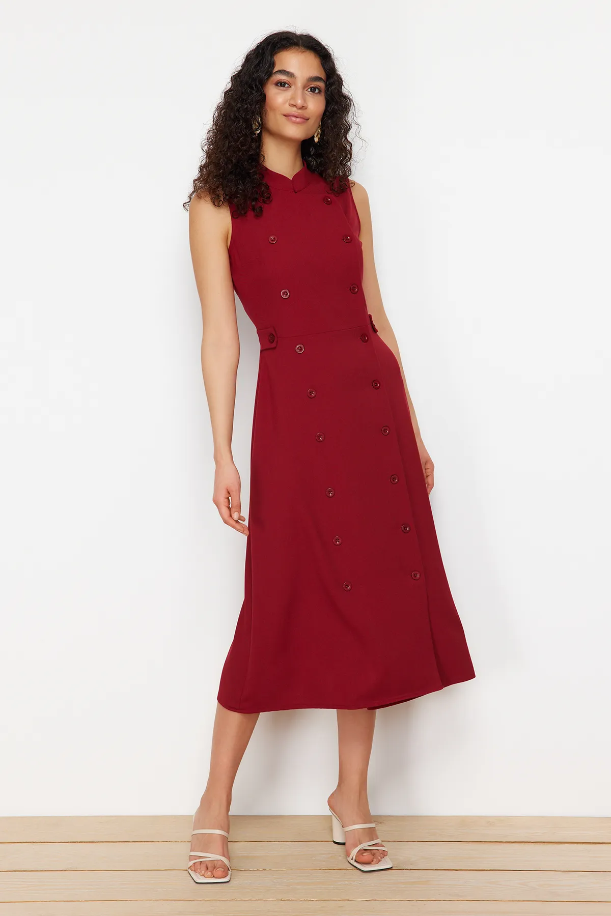 Trendyol Collection  Burgunderrotes gewebtes Kleid mit Knöpfen TWOAW24EL00422