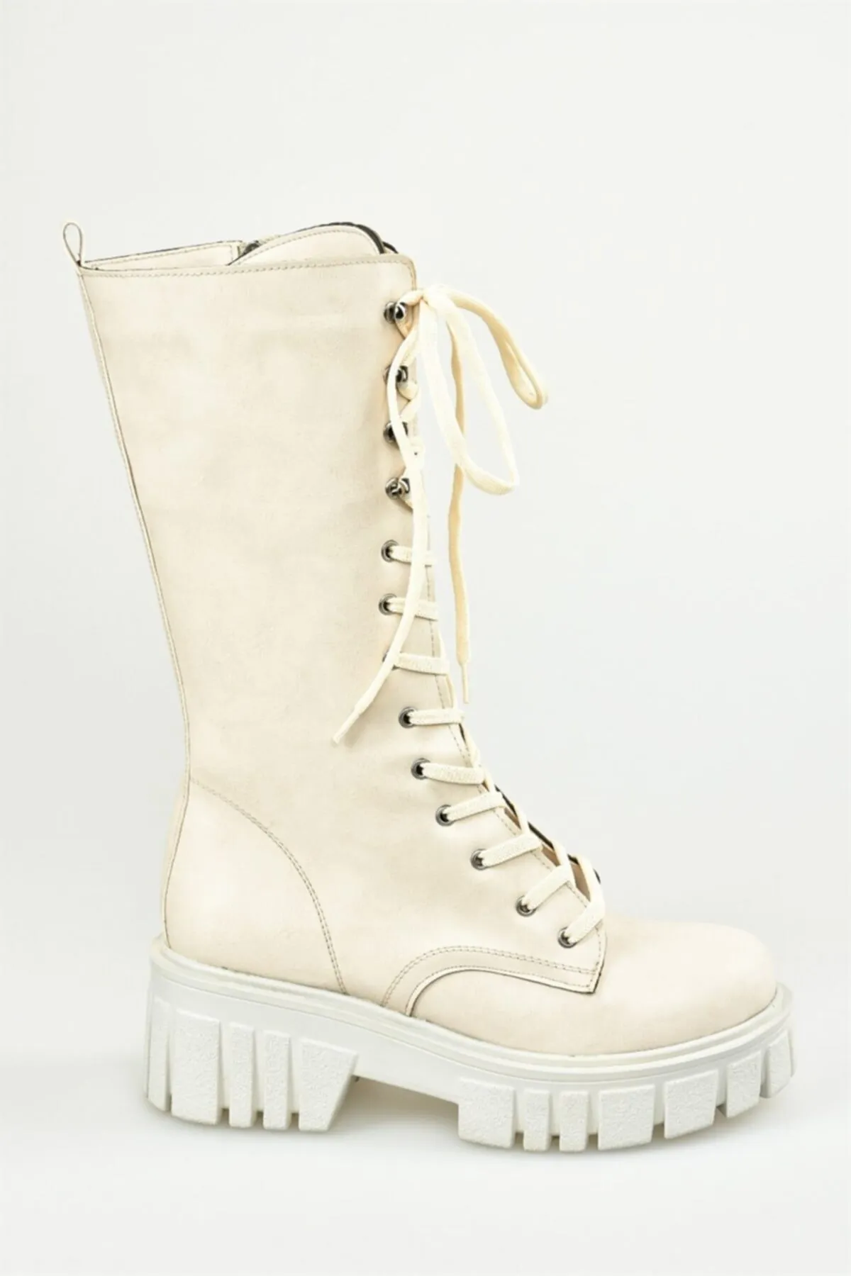 Fox Shoes  Beige Damenstiefel mit dicken Sohlen L996081009