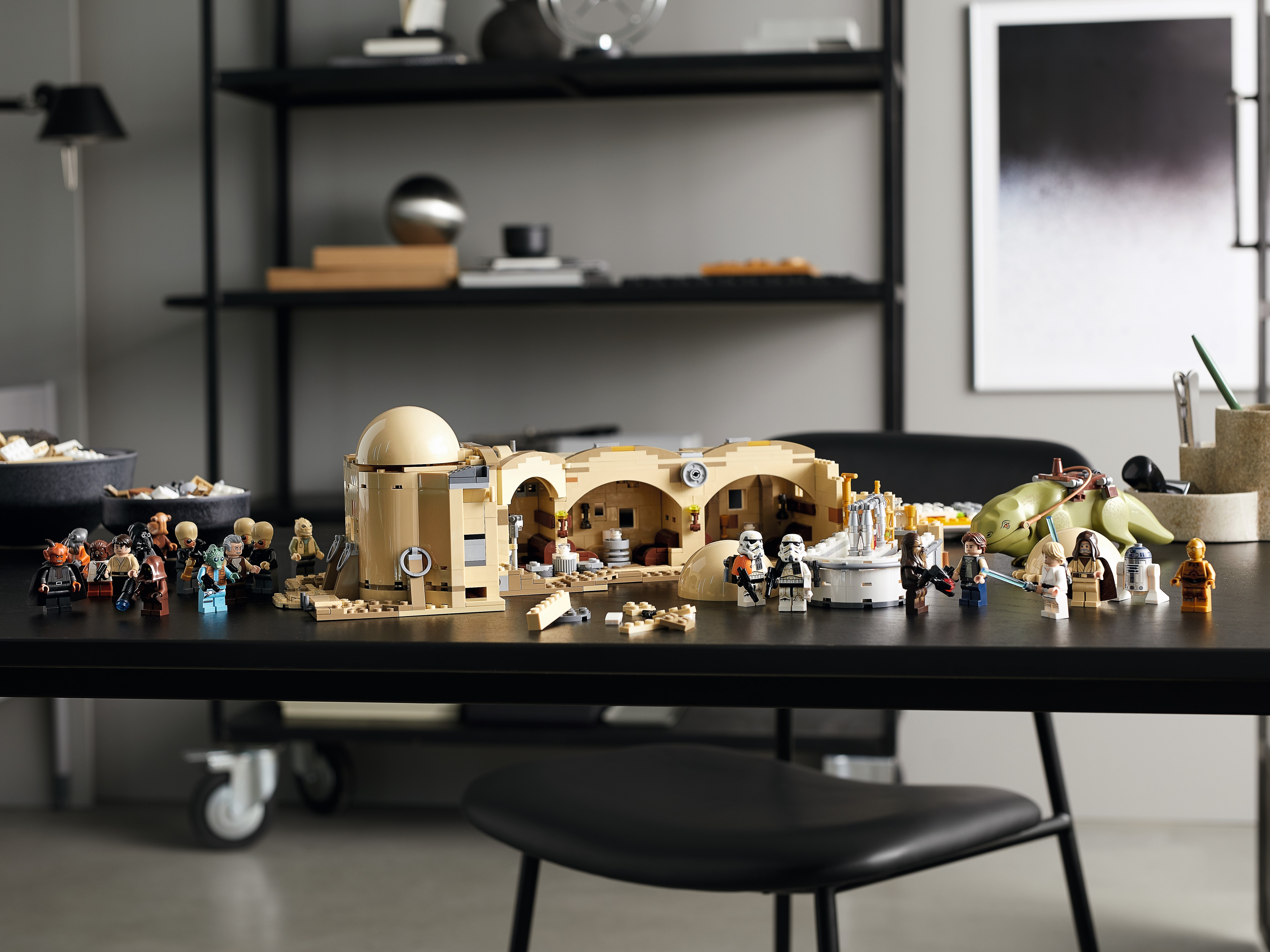 Mos Eisley Cantina™ 75290