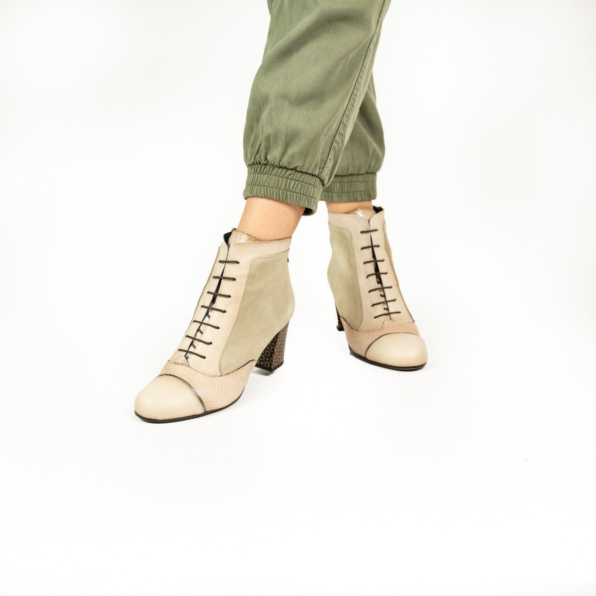 Dorking  RODIN 8922 - beige