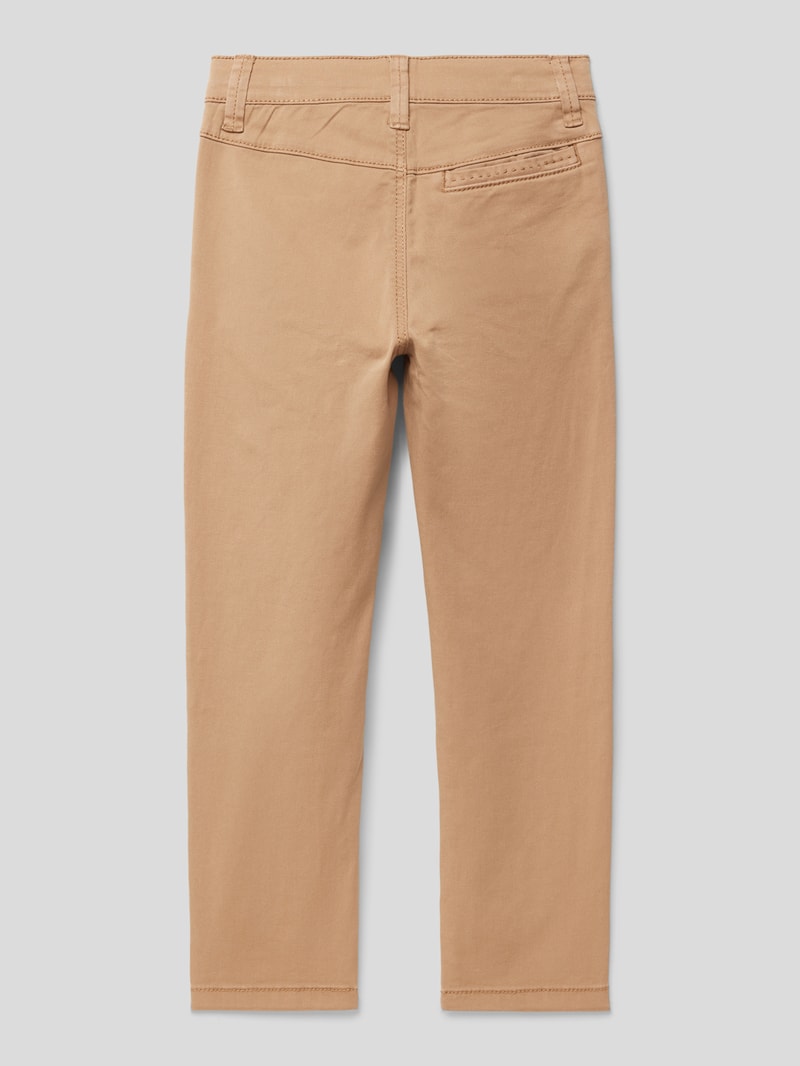 Hose mit Gesäßtasche in camel