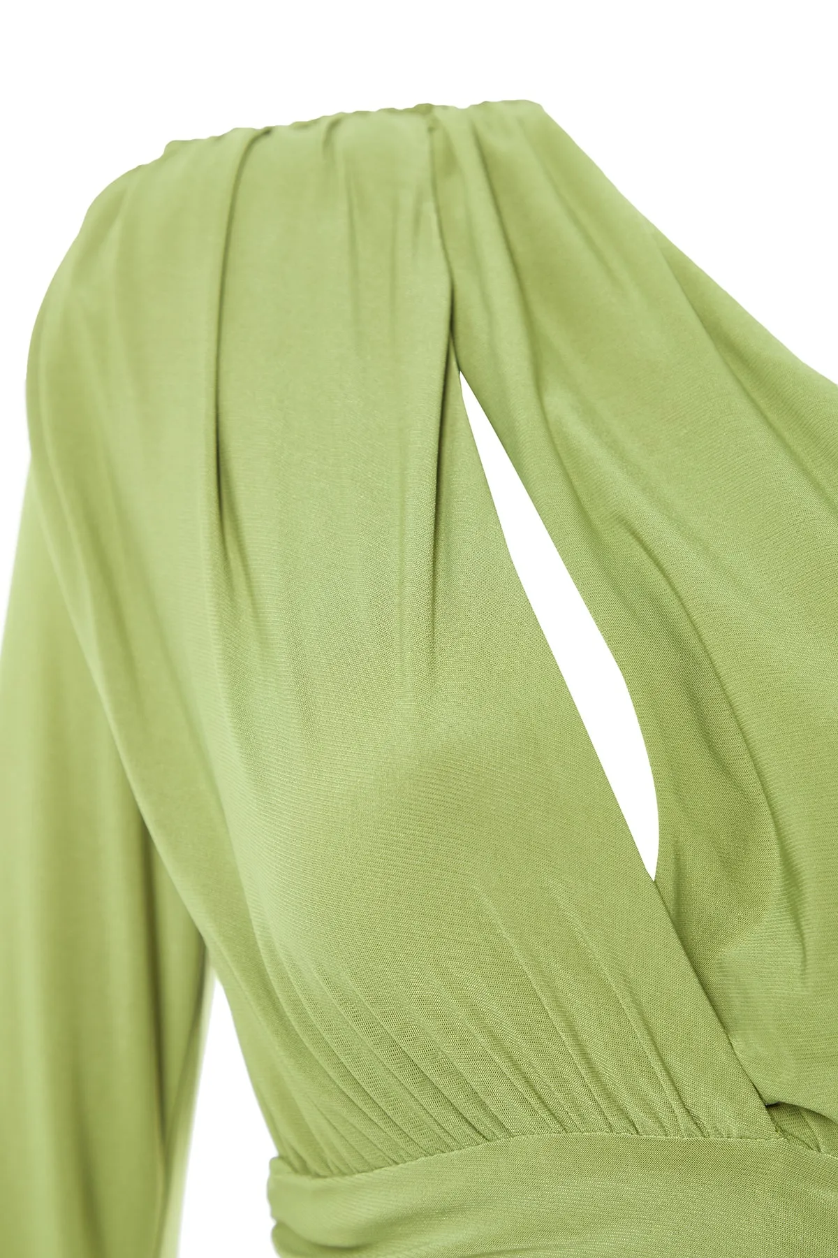Trendyol Collection  Hellgrünes Abendkleid mit offener Taille/Skater-Strickfenster/Ausschnitt und detailliertem Ausschnitt TPRSS23EL00032