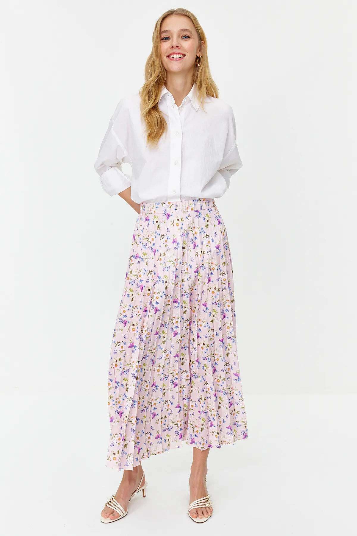Trendyol Modest  Plissierter Webrock mit Puderblumenmuster und elastischem Bund TCTSS23EE00018