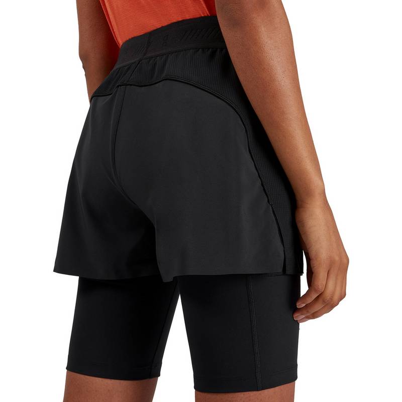 On ACTIVE SHORTS Funktionsshorts Damen