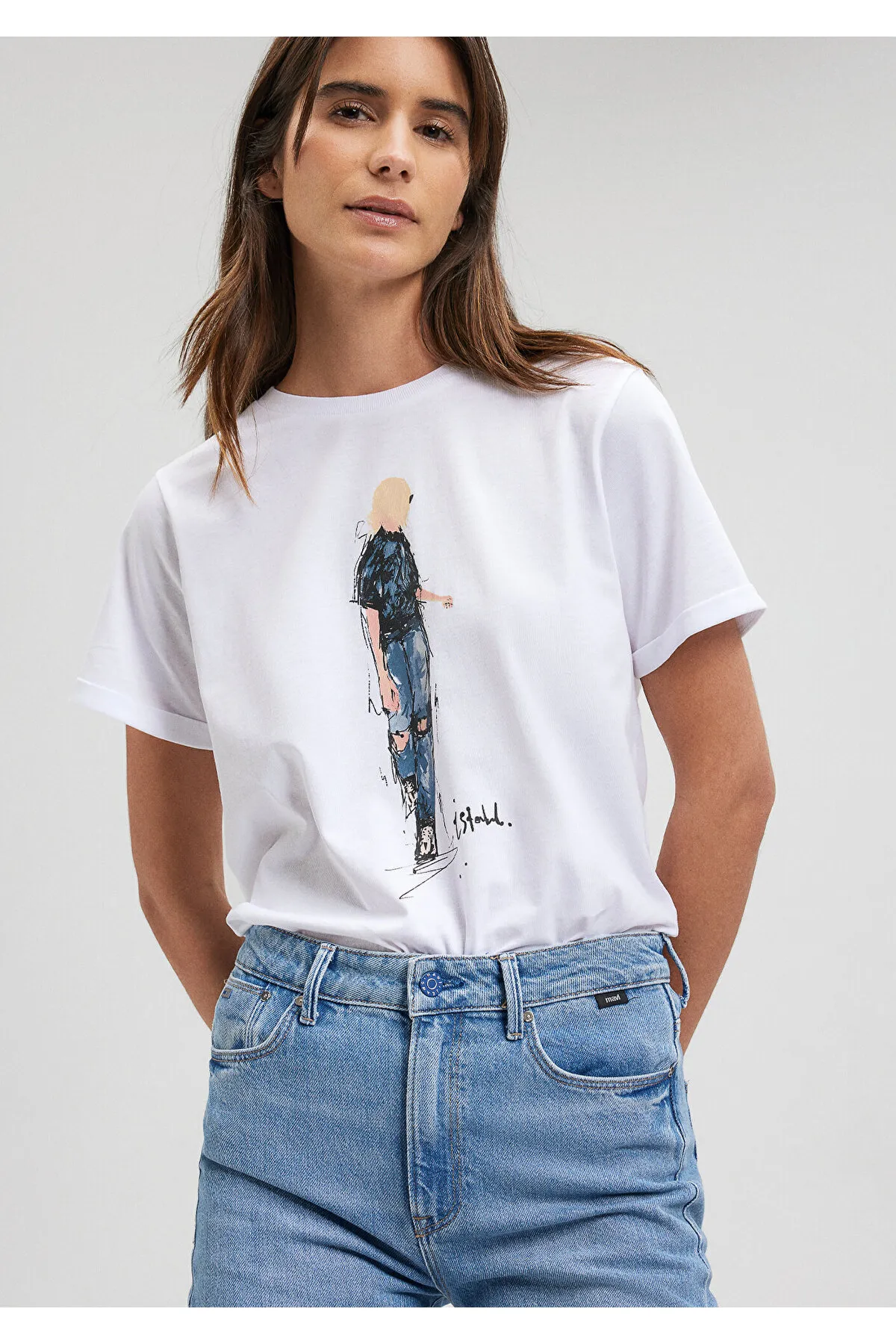 Mavi  Weißes Istanbul-T-Shirt mit Denim-Girl-Aufdruck, reguläre Passform / normaler Schnitt 1610222-620