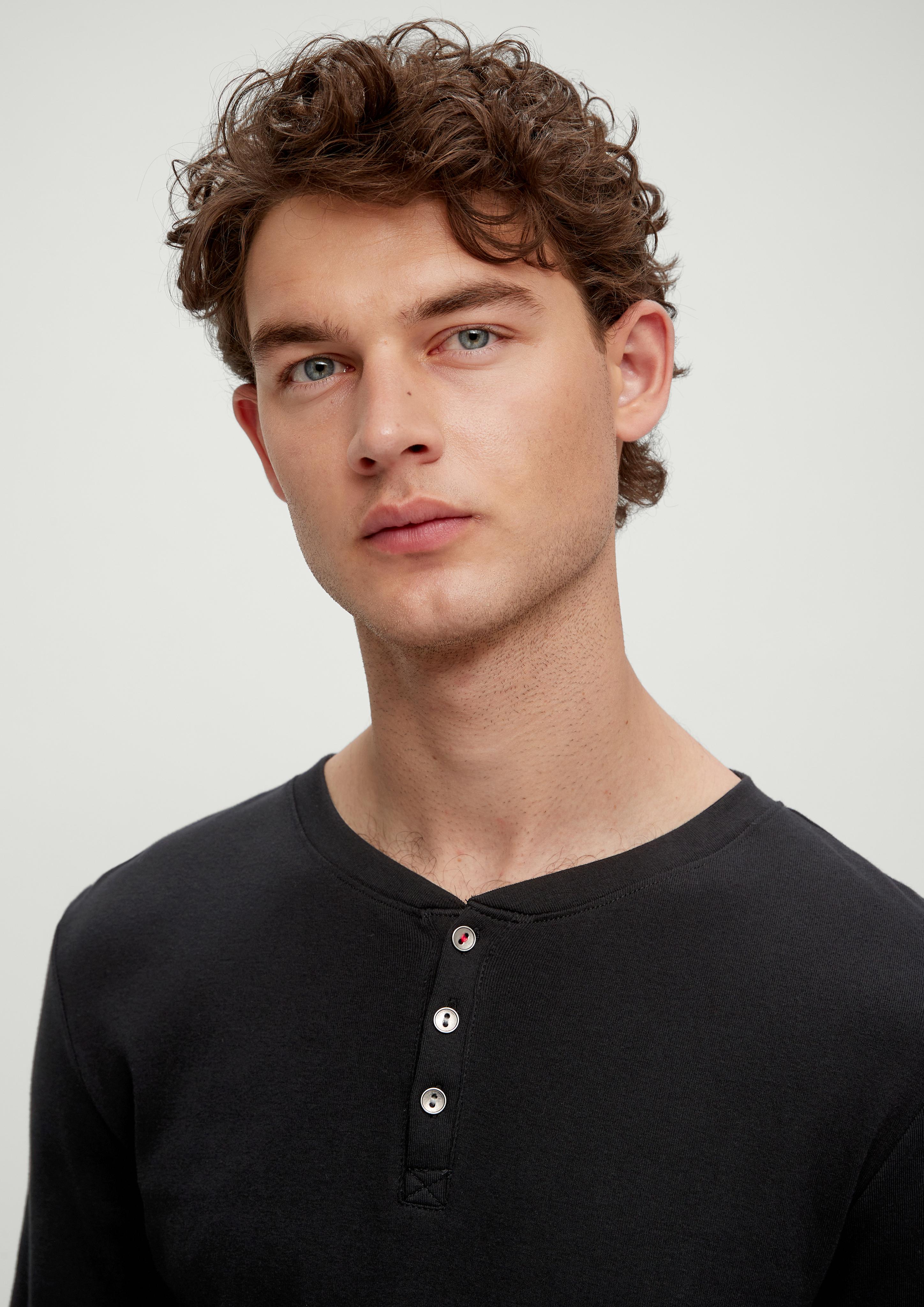 Pyjama-Shirt aus Baumwolle  6008415-9999