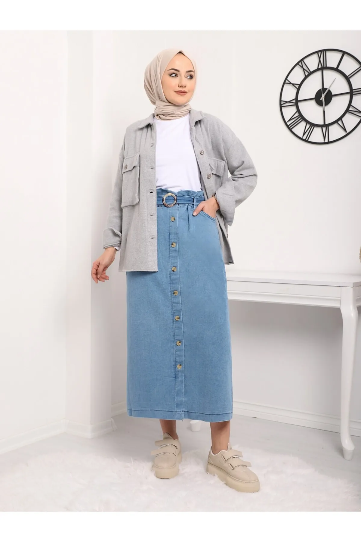 Modamorfo  Jeansrock mit geknöpfter Schnalle
