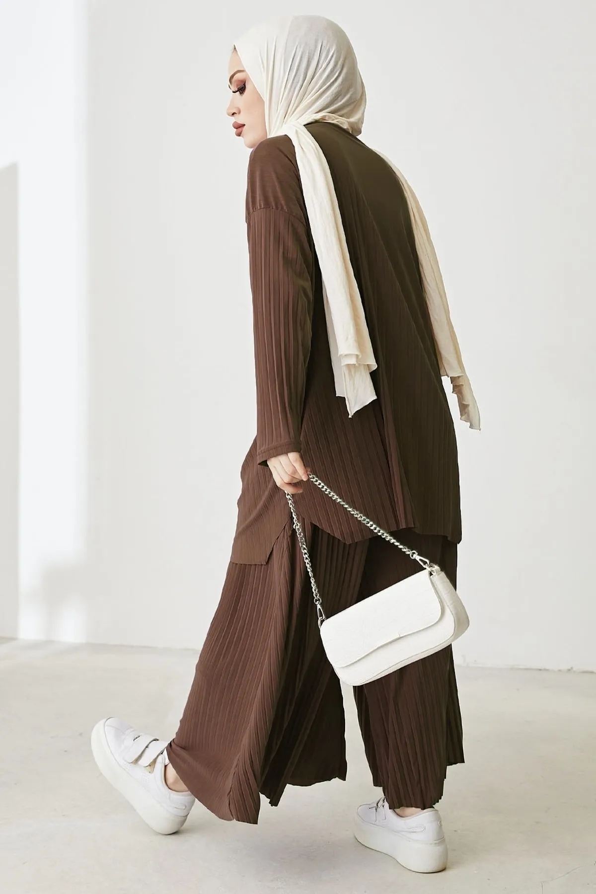 InStyle  Mila Faltenhosen-Tunika-Doppelset – Bitterbraun