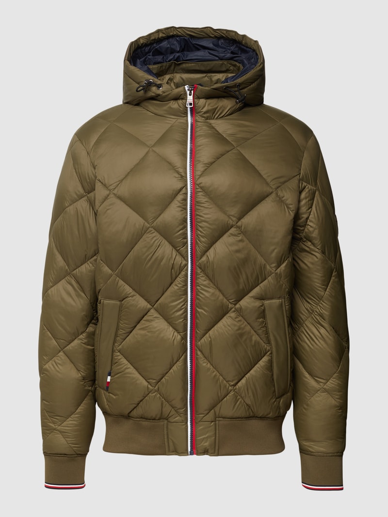 Jacke mit Label-Patch Modell 'Diamond' in olivgrün