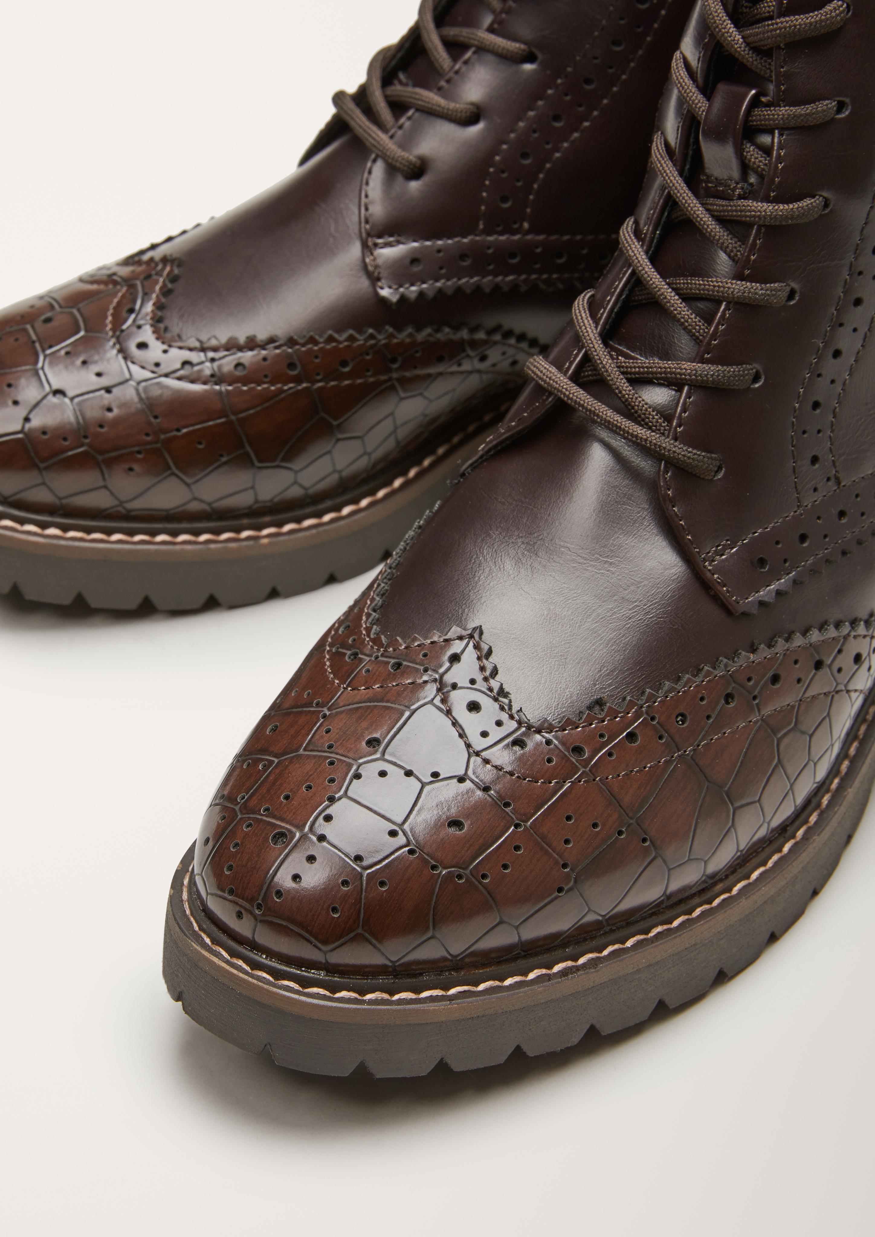 Brouge-Boots in Leder-Optik  101.107.101.25247-340