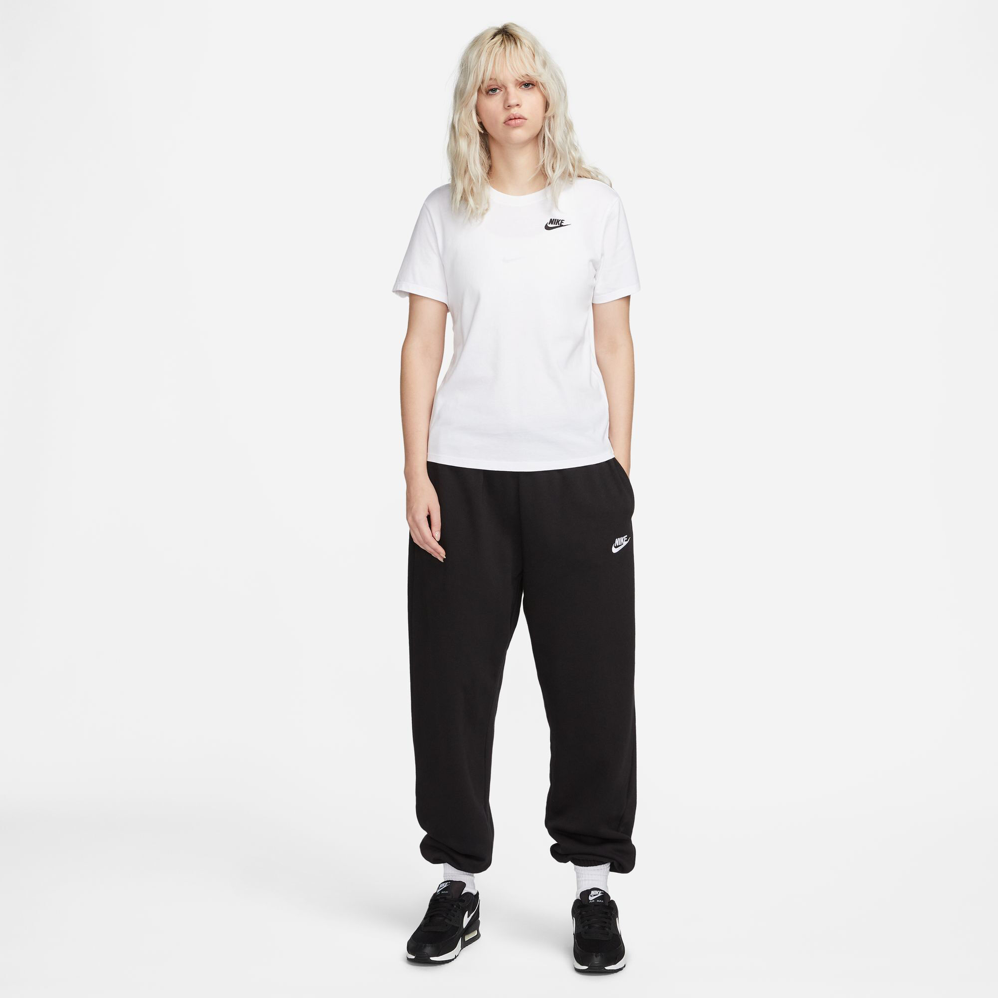 New Sportswear Club T-Shirt Damen - Weiß