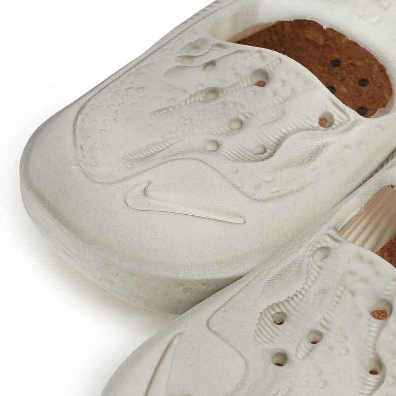 NIKE Ispa Universal natural/black