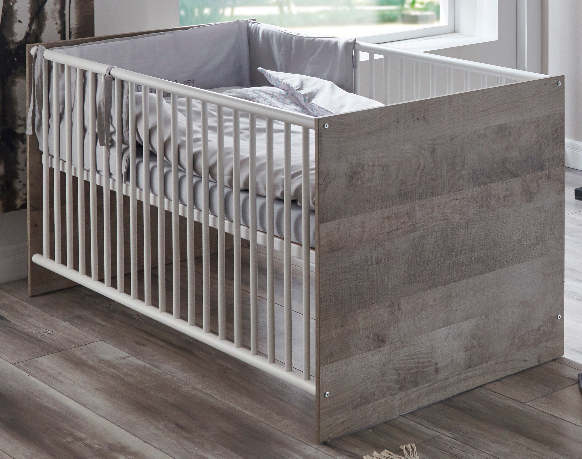 arthur berndt Babyzimmer-Komplettset arthur berndt Kilian, (Set, 5-St), Kleiderschrank, Kinderbett, Wickelkommode, Seiten und Wickelkomm-Regal