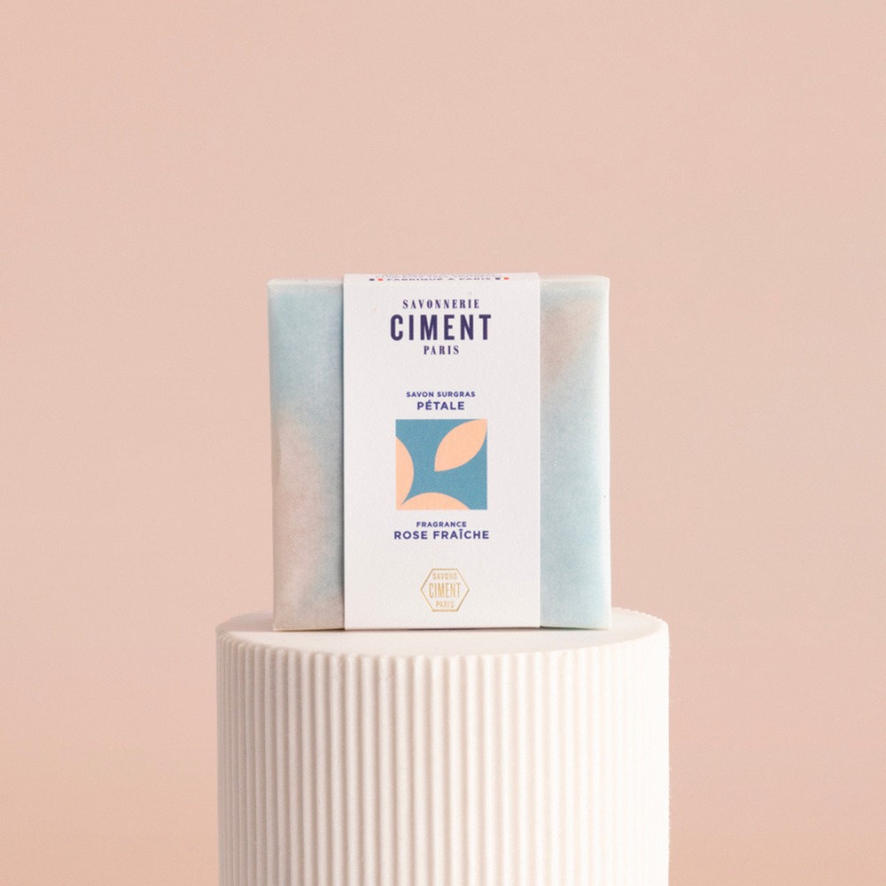 ciment PÉTALE Savon surgras corps motif Petale - Fragrance Rose Fraiche Savon solide 100g
