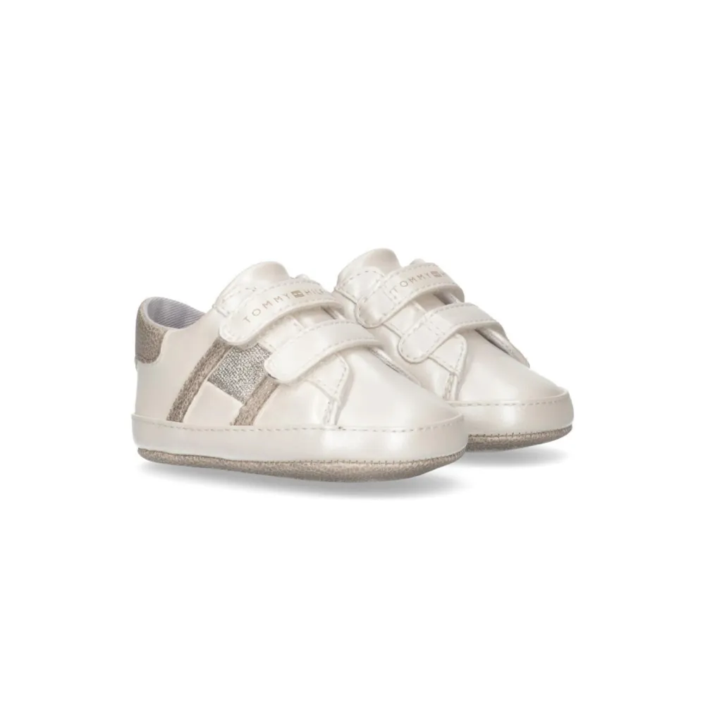 Tommy Hilfiger Krabbelschuh T0A4-33180-1528X063 / weiss