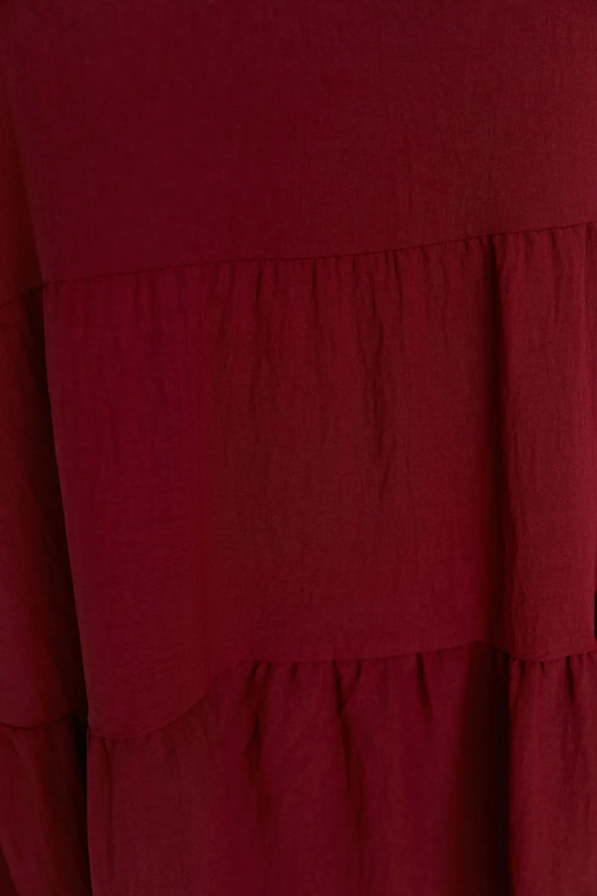 Trendyol Curve  Pflaumenfarbenes gewebtes Volantkleid TBBSS22EL1597