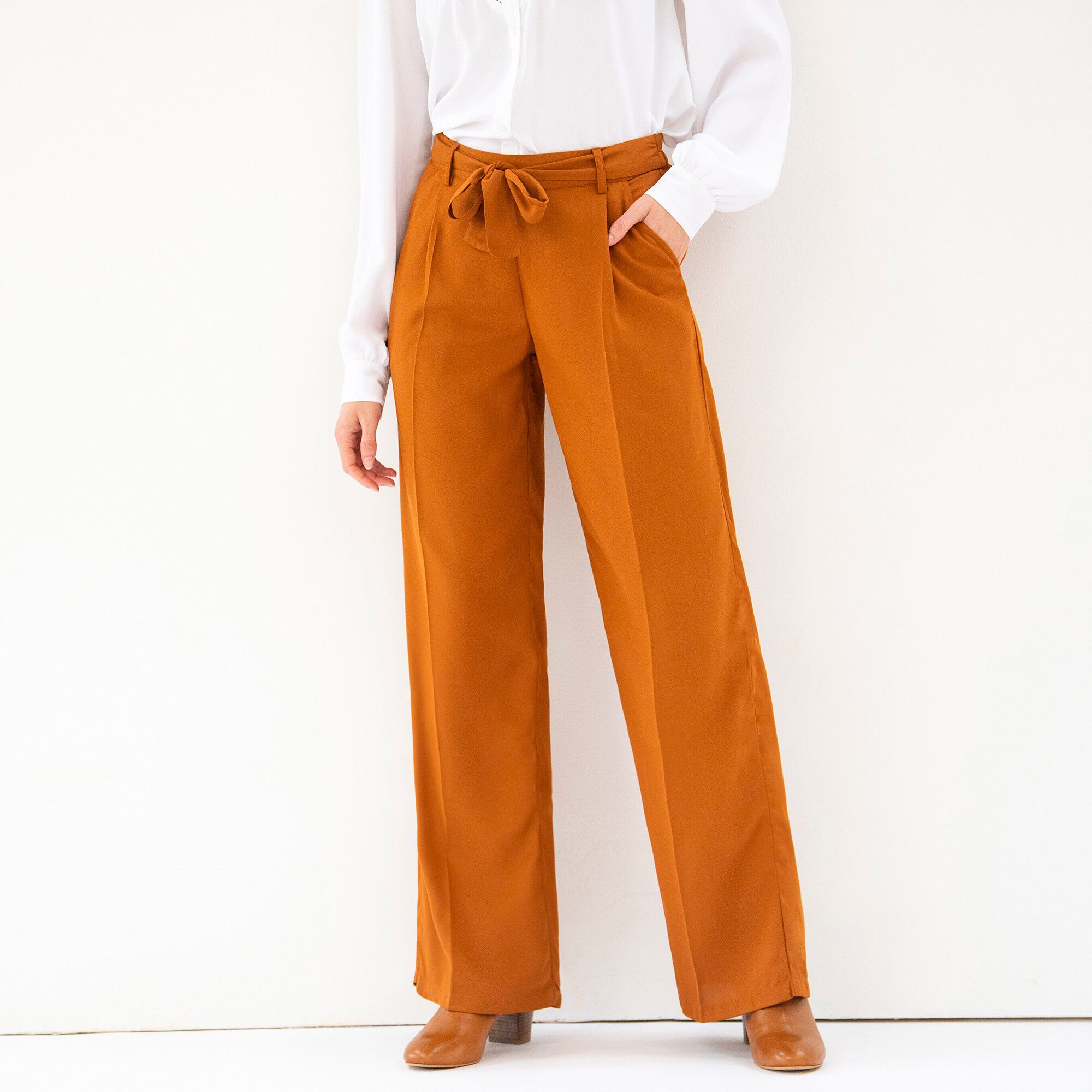 Pantalon large fluide, taille ceinturée, uni