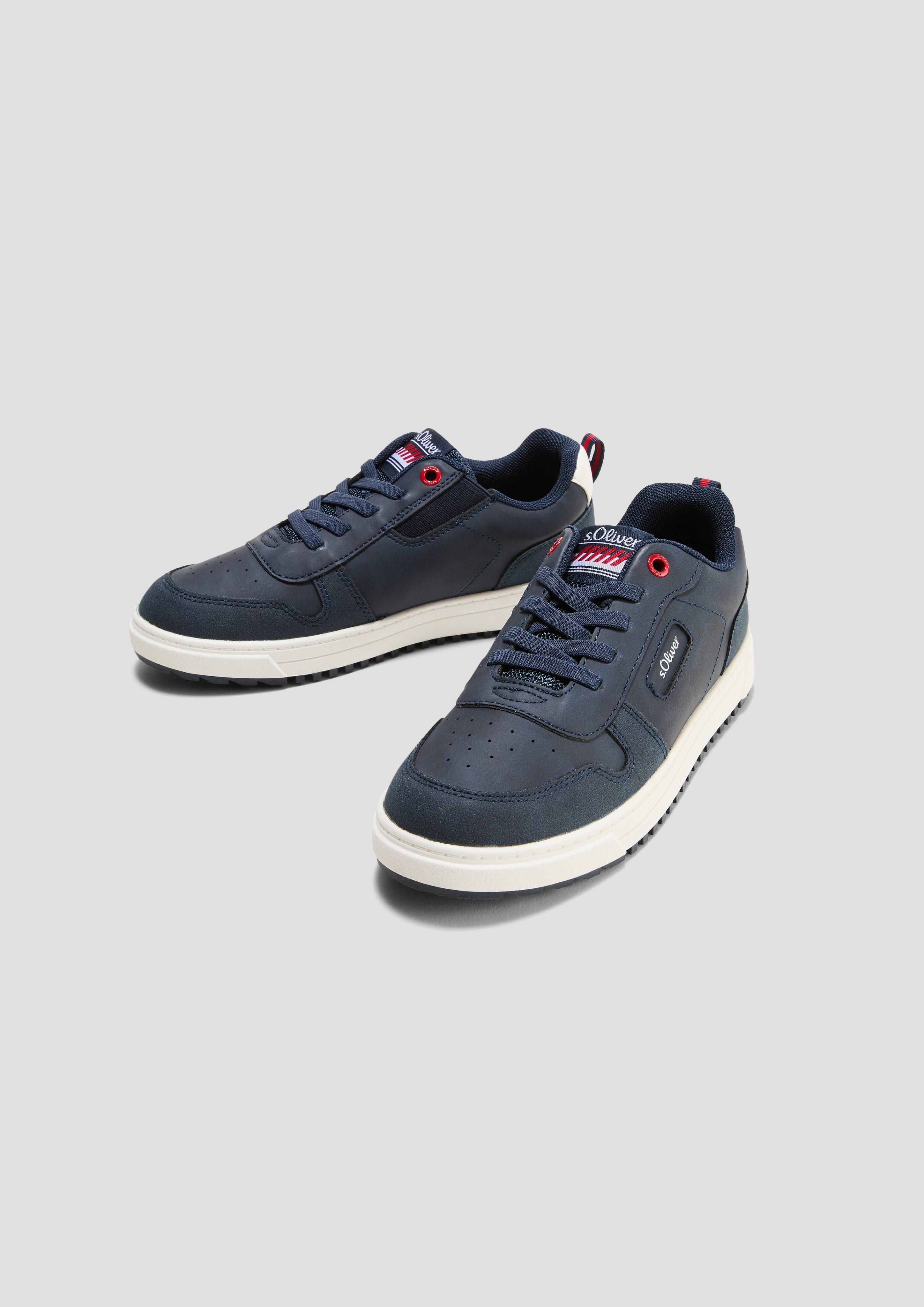 Sneaker in klassischem Design  6008895-805